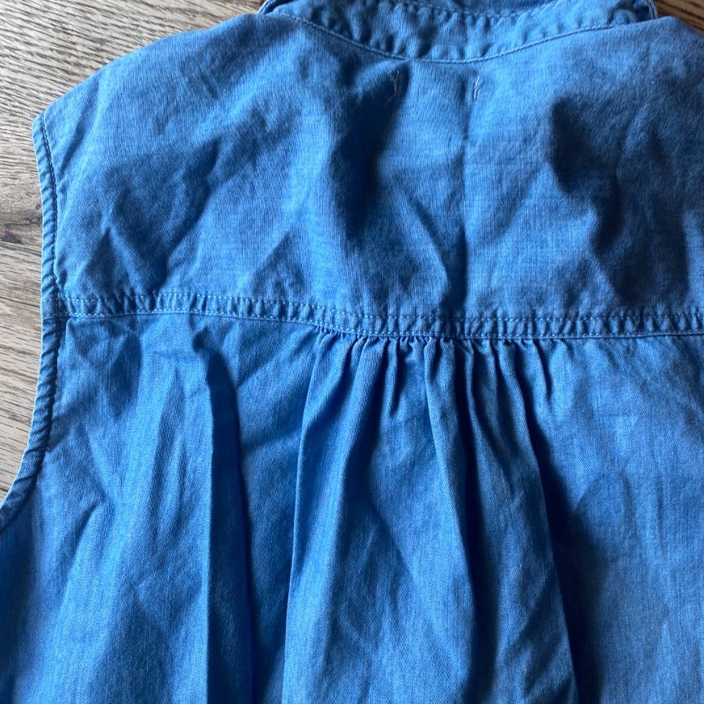 J.Crew Sleeveless Chambray Button Up With Tie Bot… - image 6